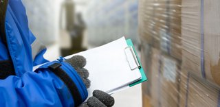 Demountable building for cold storage