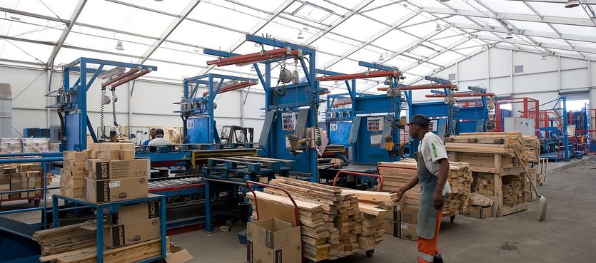 Neivalu Industrie Building